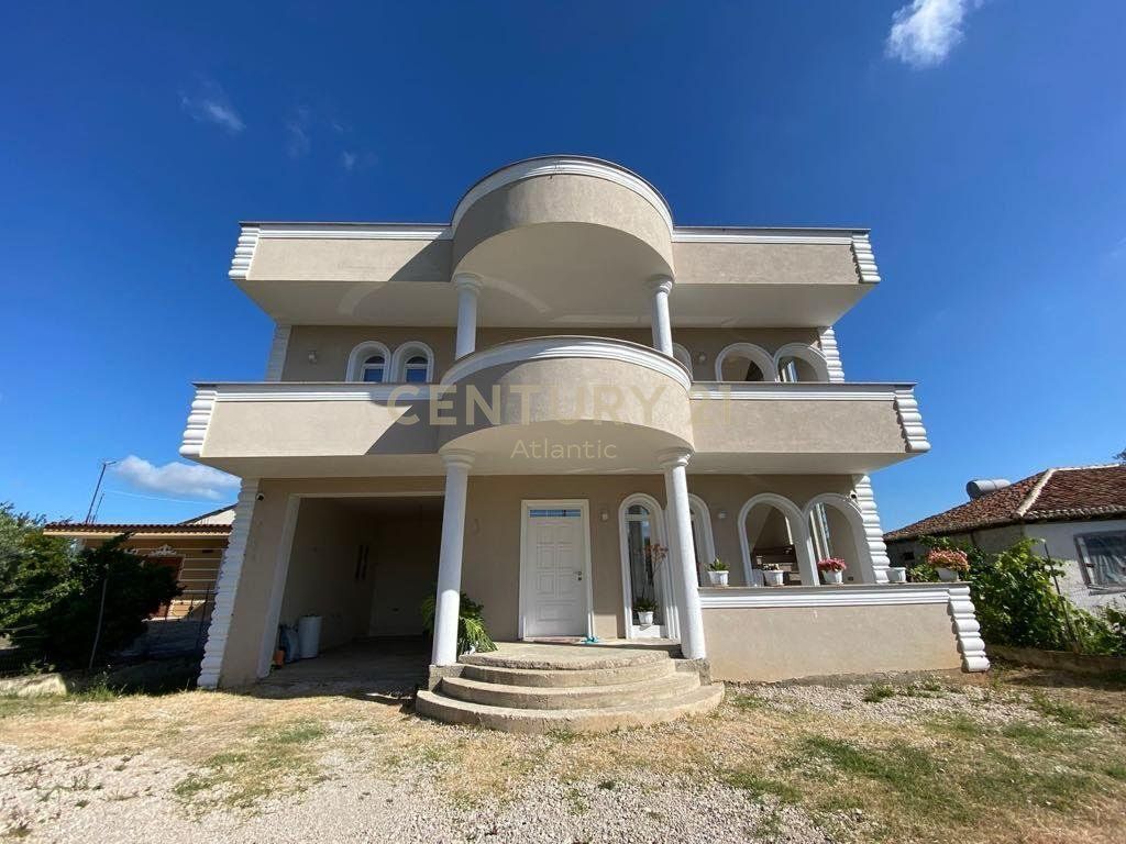 Two-Storey Villa with Garage – Katund-Sukth, Durrës