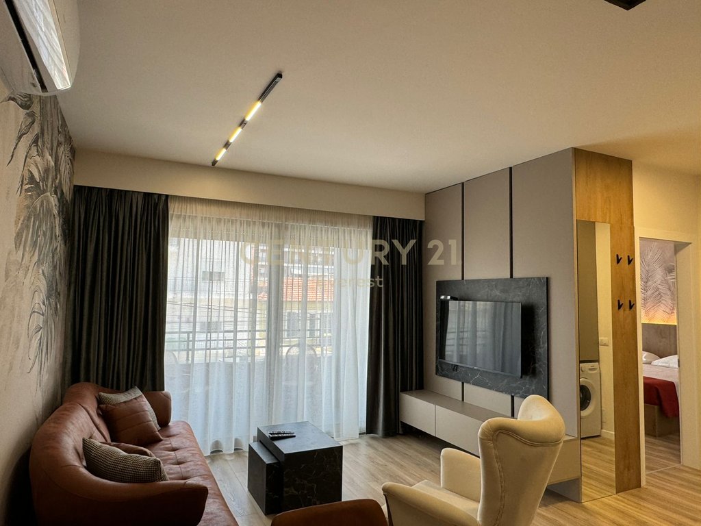 Luxury 1+1 Apartment for Rent – Near Partizani High School