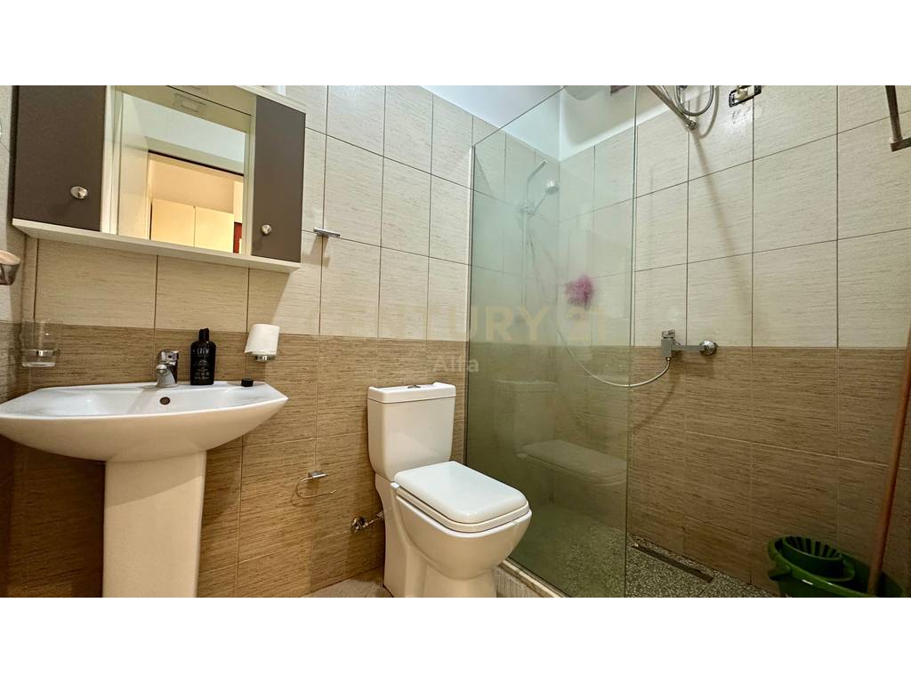 Apartament 1+1 – Kodra e Diellit, Tiranë