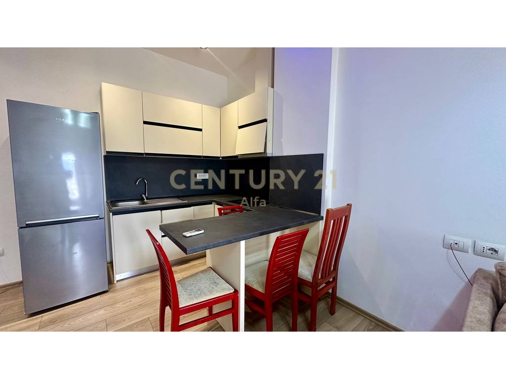 Apartament 1+1 – Kodra e Diellit, Tiranë
