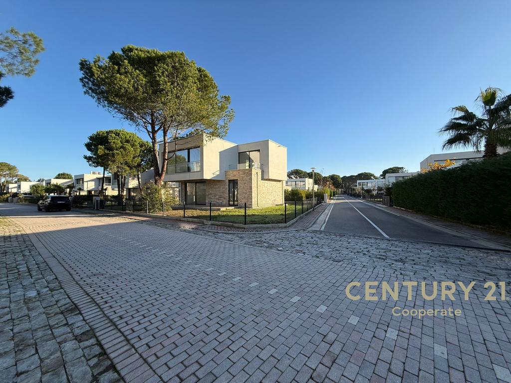 Elegant Villa – San Pietro e Re