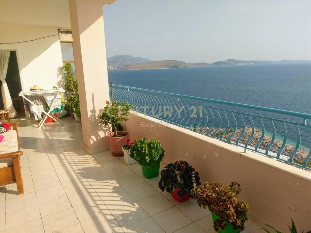 Penthouse 3+1+2 me pamje deti – Rruga Mitat Hoxha, Sarandë