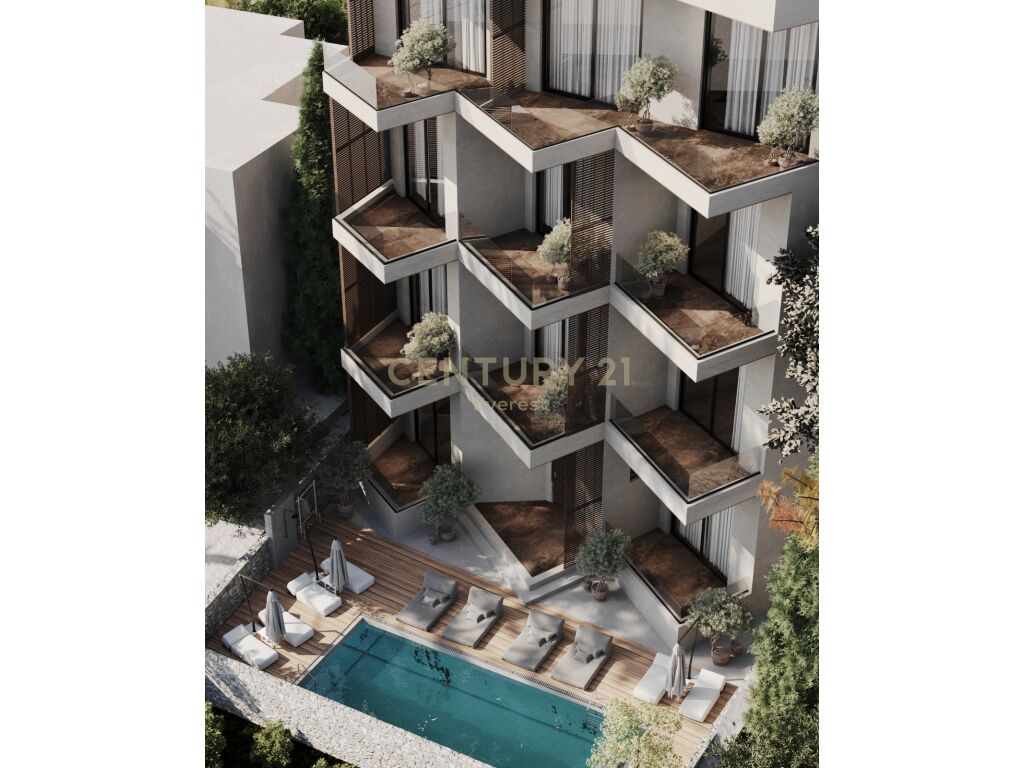 Apart-Hotel with Sea View – Ksamil, Sarandë