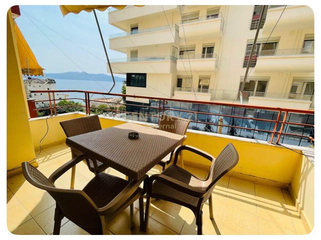 Apartament 1+1 me pamje deti – Tek Porti, Sarandë