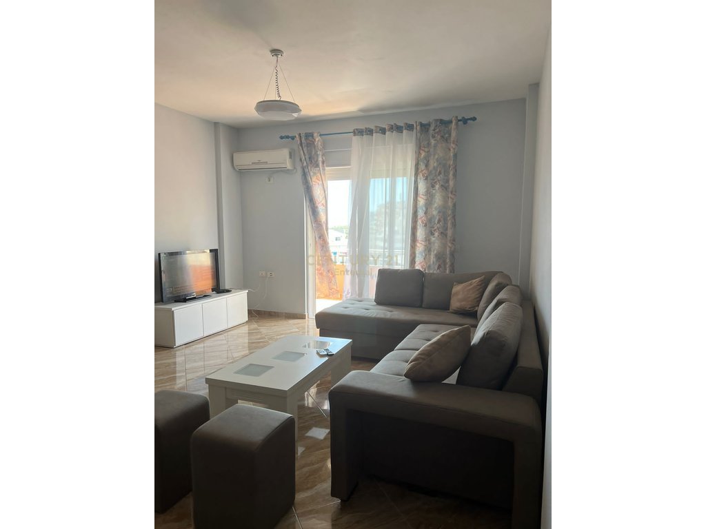 Apartament 2+1 – Qendër / Tek Porti, Sarandë