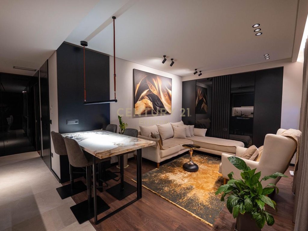 Apartament modern 1+1 me pamje anësore deti – Rruga Sarandë–Ksamil