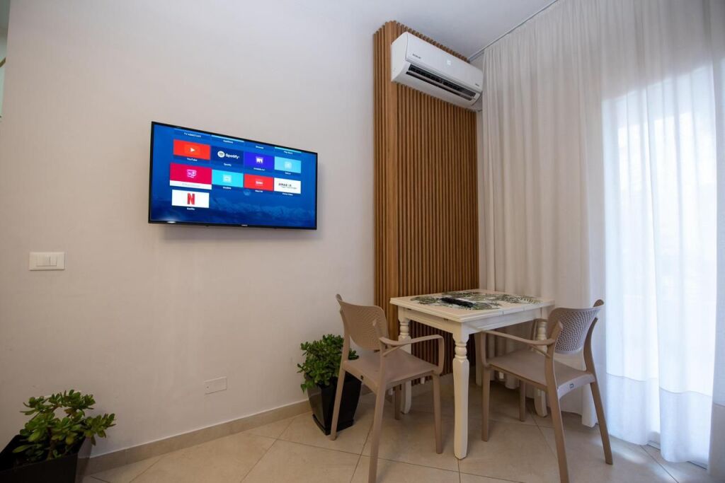 Apartament 1+1 me pamje anësore deti – Uji i Ftohtë, Vlorë
