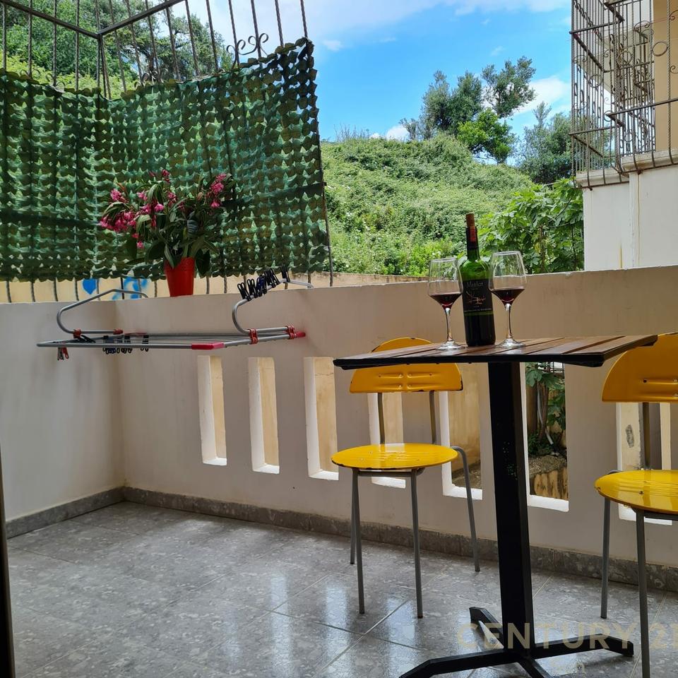 2 Apartamente 1+1 në shitje – Vlorë