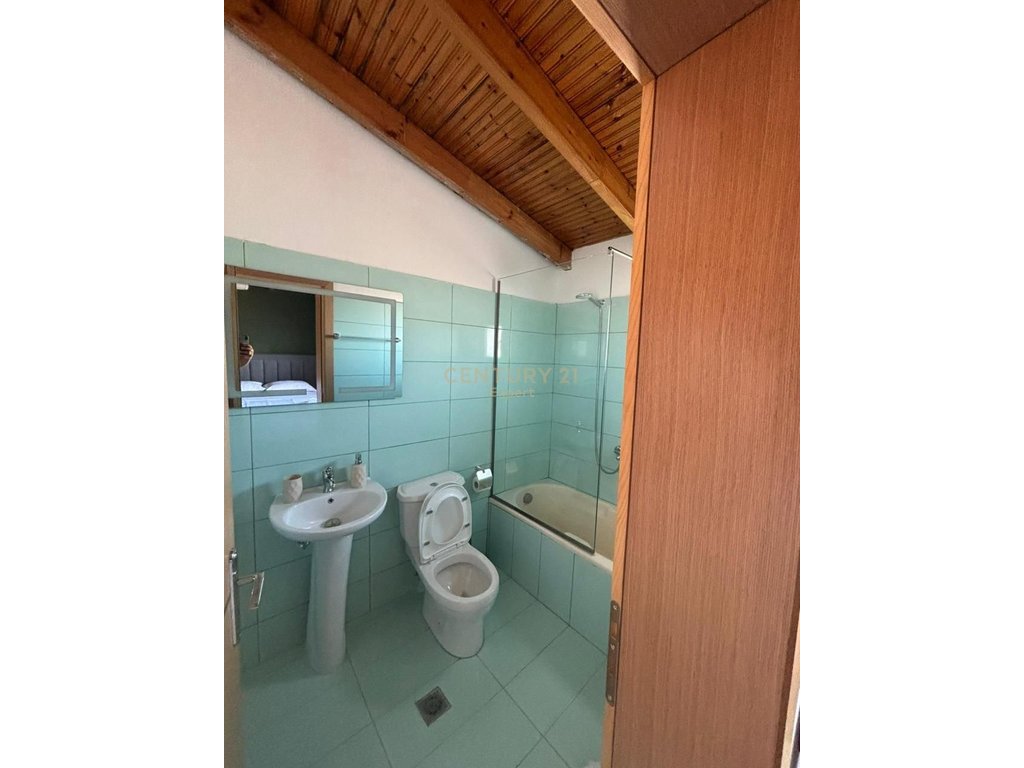 Apartament for Sale 3+1+3 Sarande
