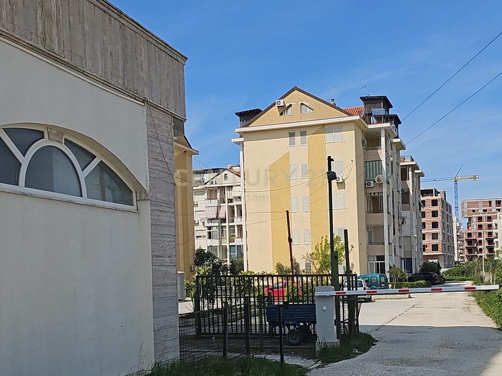 APARTMENT 1+1 FOR SALE IN MALI E ROBIT!