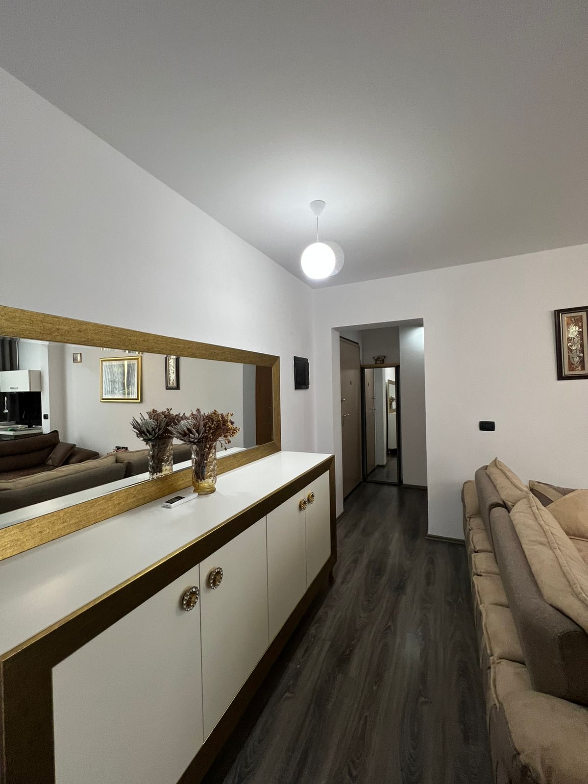 Shitet Apartament 2+1 – Ish Fusha e Aviacionit