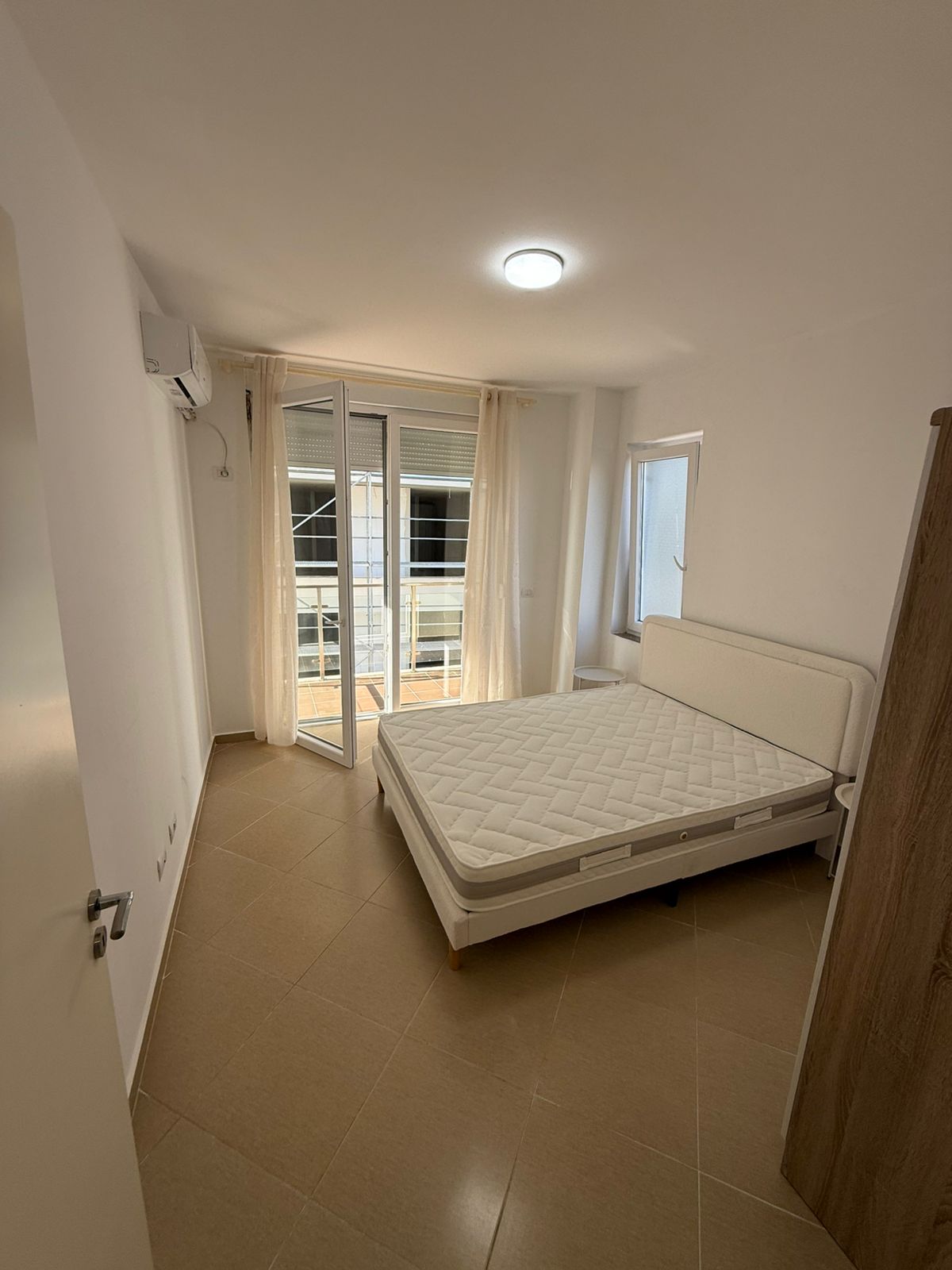 First line side sea view apartment for sale. Shengjin