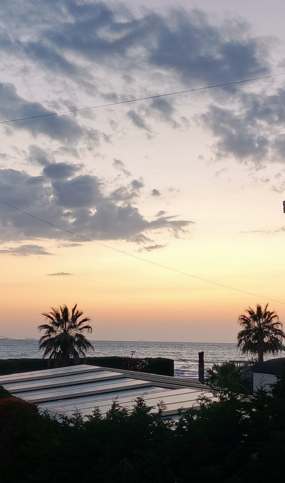 1 Bedroom Sea-Front Apartment
