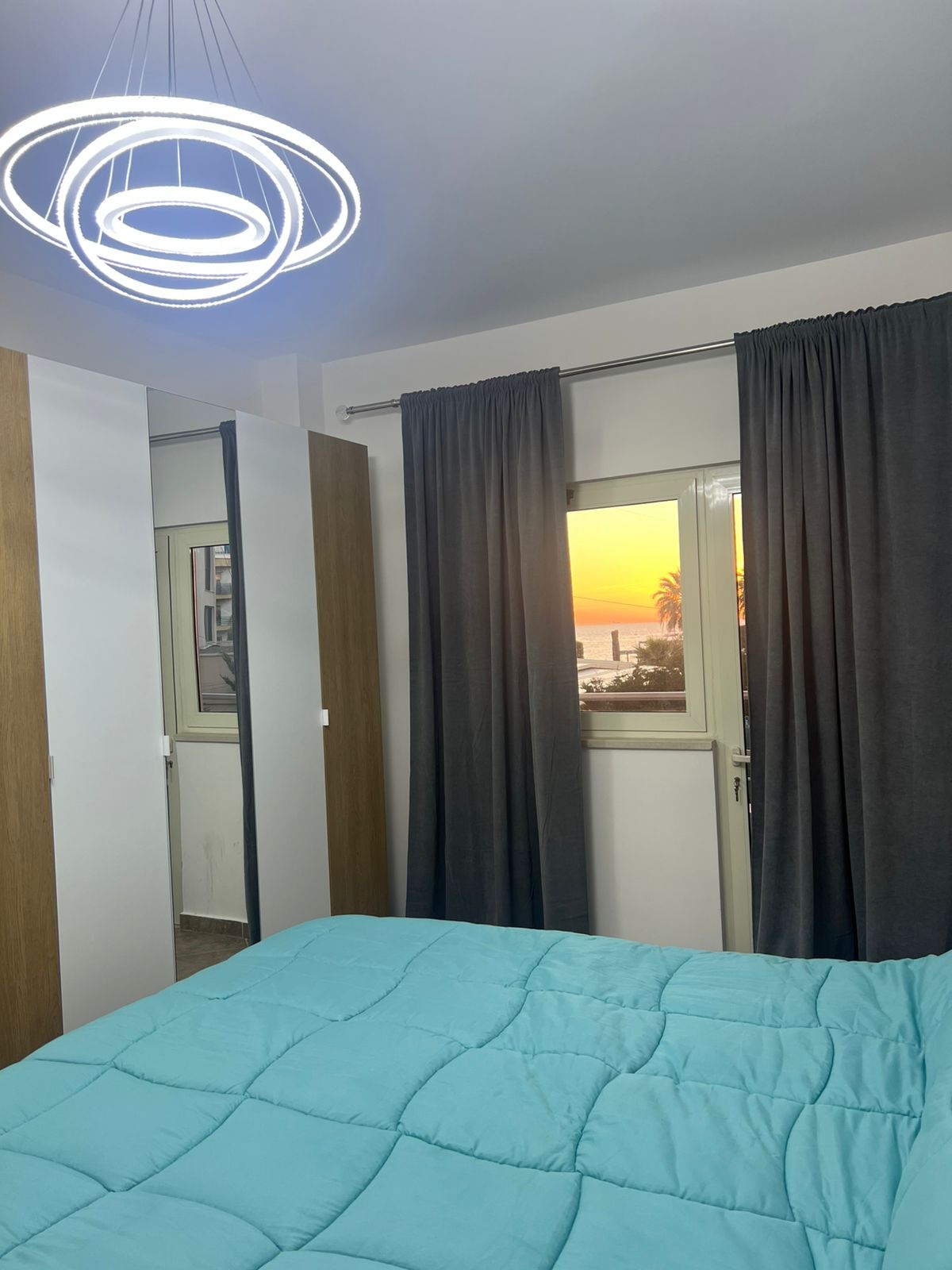 1 Bedroom Sea-Front Apartment