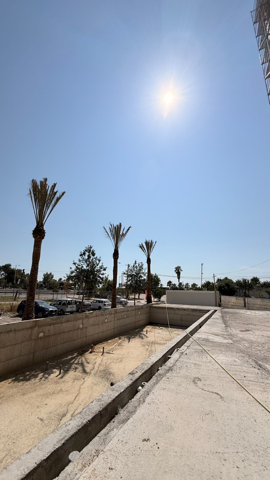 SHITET APARTAMENT 1+1NE GOLEM,NDERTIM I RI VETEM 20 METRA LARG PLAZHIT !!!