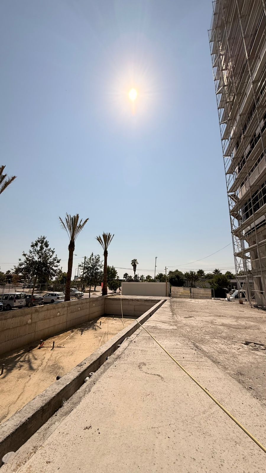 SHITET APARTAMENT 1+1NE GOLEM,NDERTIM I RI VETEM 20 METRA LARG PLAZHIT !!!