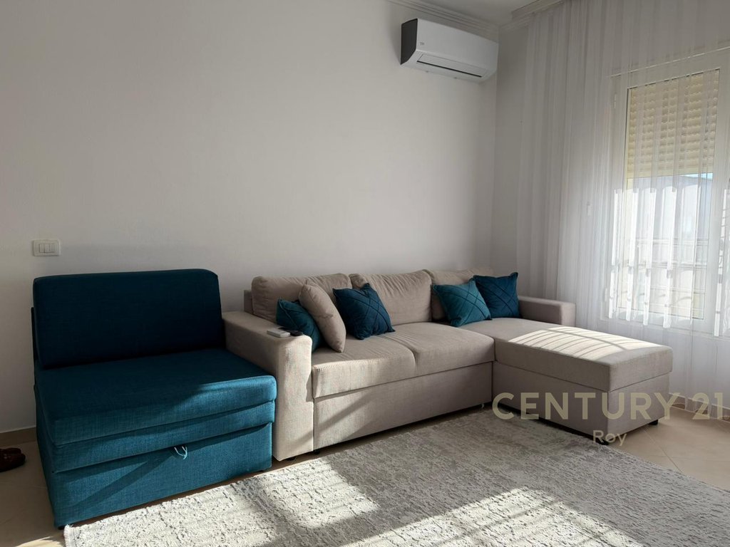 Apartament 1+1 per Shitje ne Qender te Golemit (15/18)
