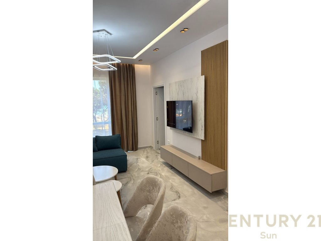 Apartament 2+1 per Shitje me Pamje nga Deti (4/7)