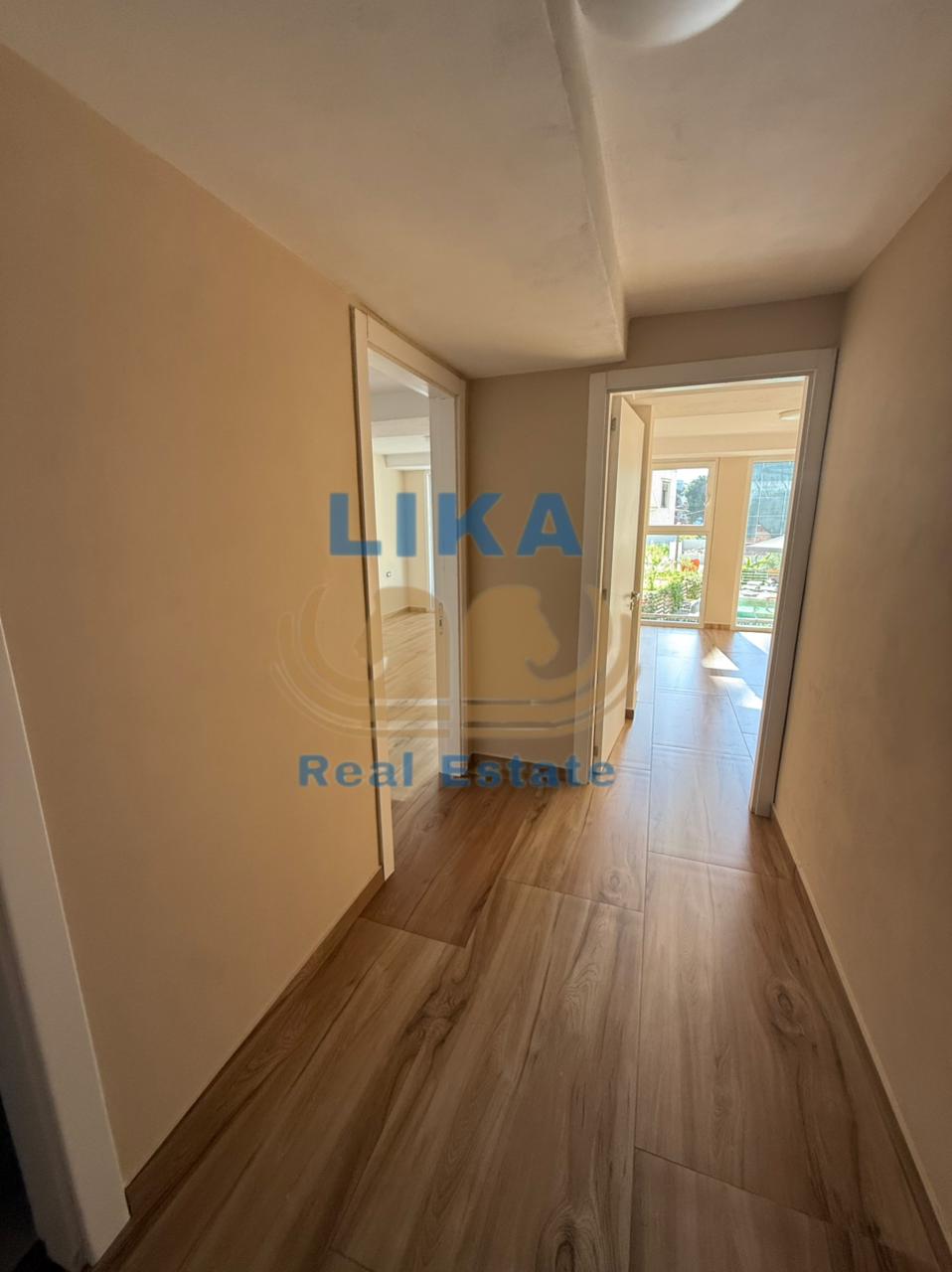 Duplex në Shitje – Mali i Robit, Golem