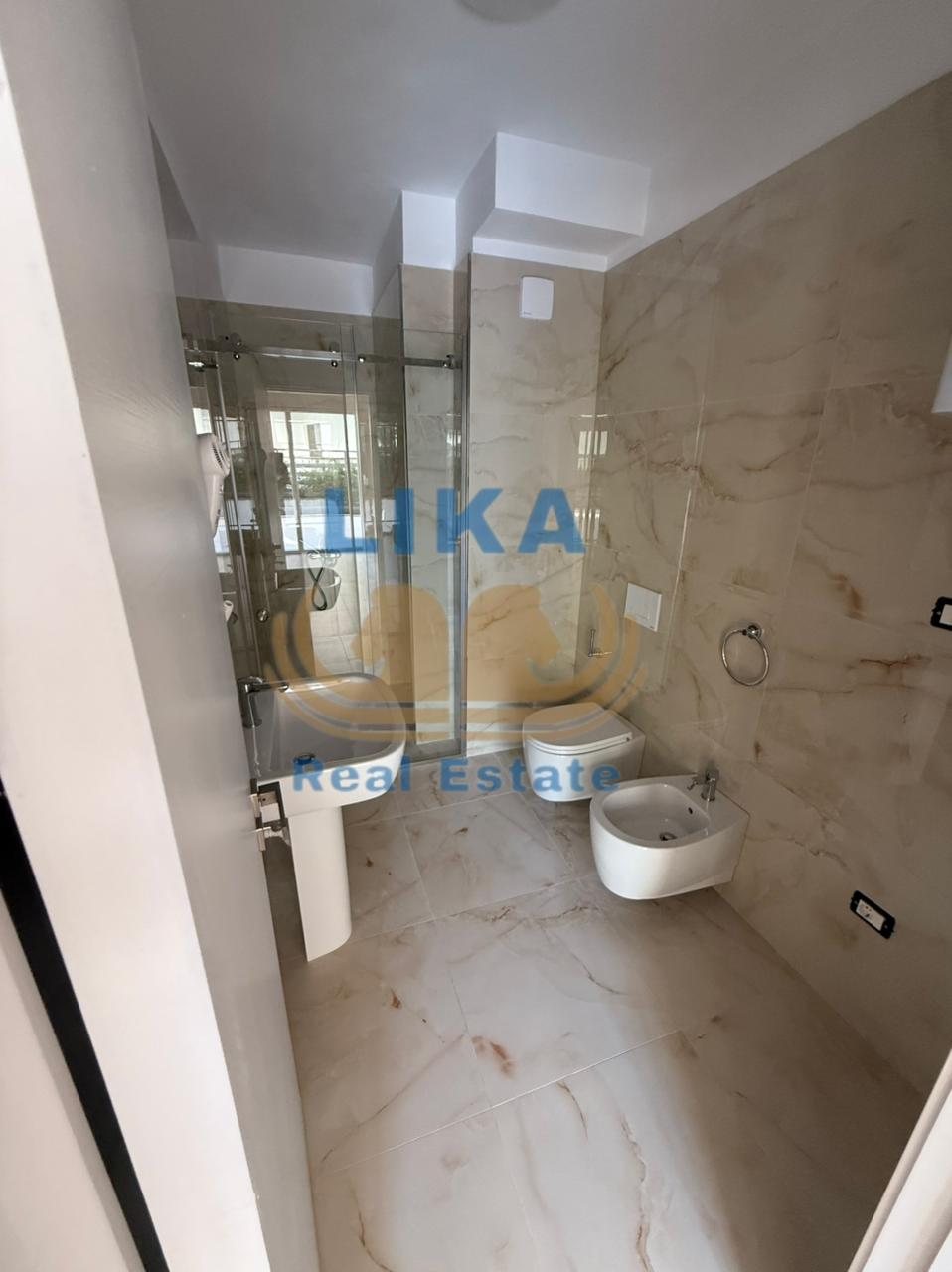 Duplex në Shitje – Mali i Robit, Golem