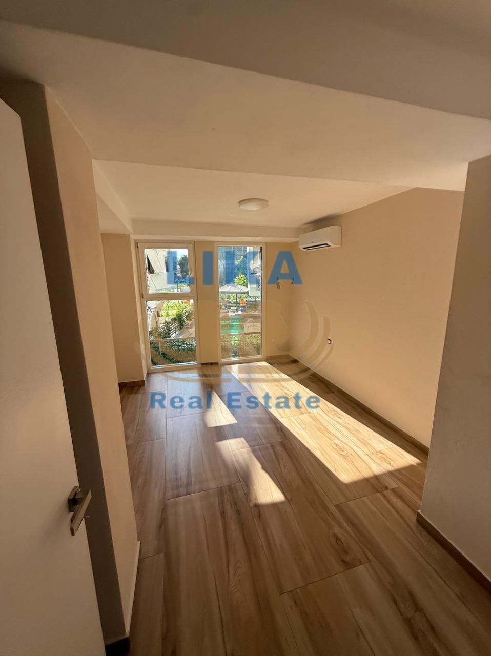 Duplex në Shitje – Mali i Robit, Golem