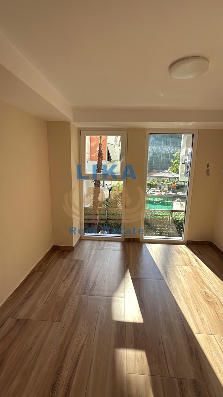 Duplex në Shitje – Mali i Robit, Golem