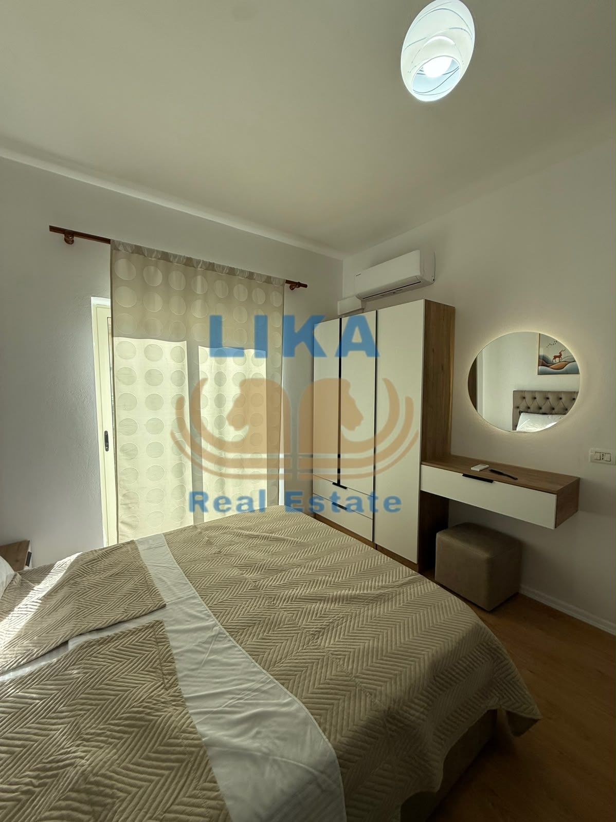 Elegancë Moderne, Vetëm 200 Metra nga Deti