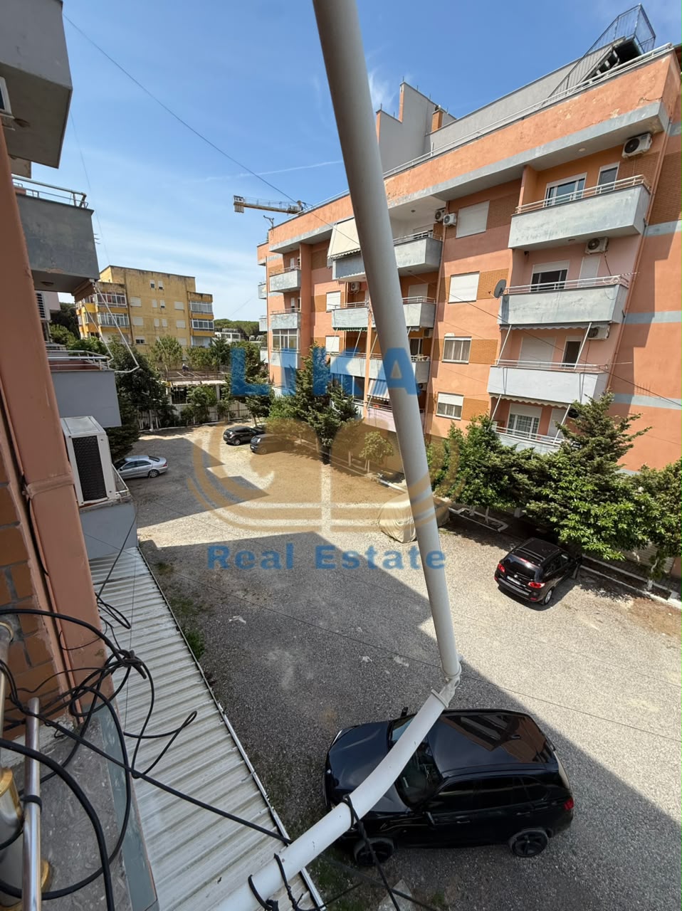 Apartament 1+1 në Shitje – Mali i Robit, Golem