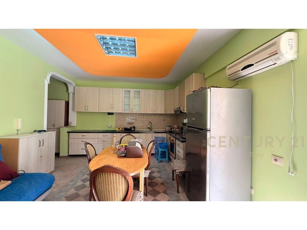 Shitet Apartament 1+1,Vije e 2 me Pamje DETI,PLAZH Iliria