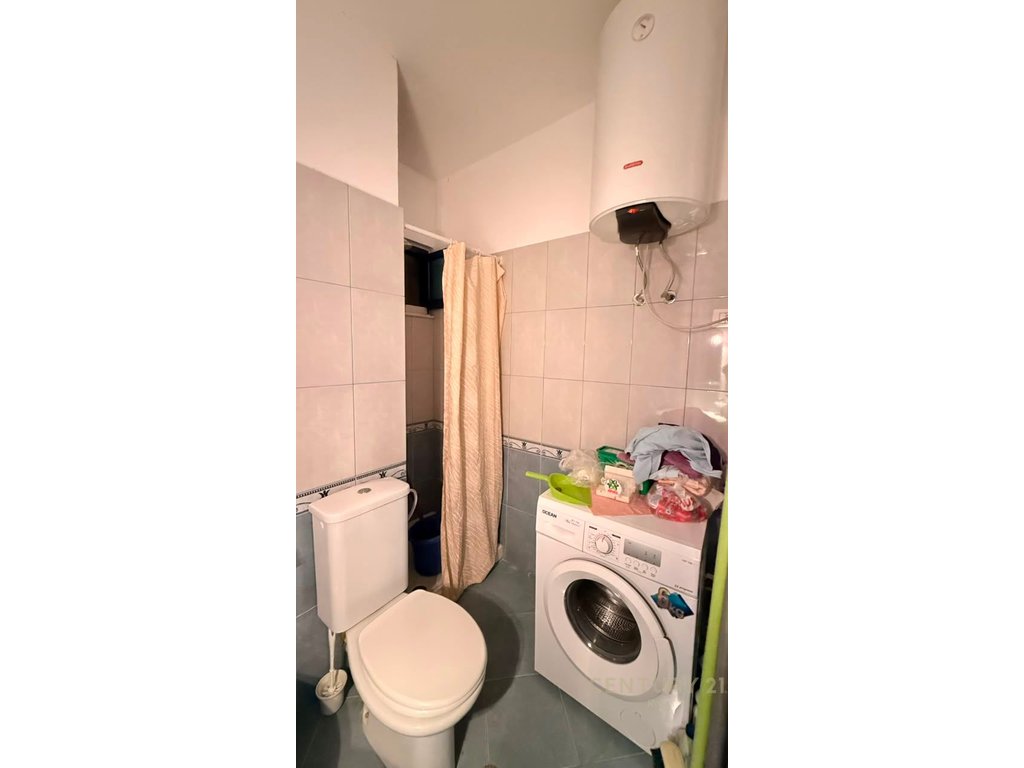 STUDIO APARTMENT FOR SALE NEAR MIAMI BEACH IN GOLEM!