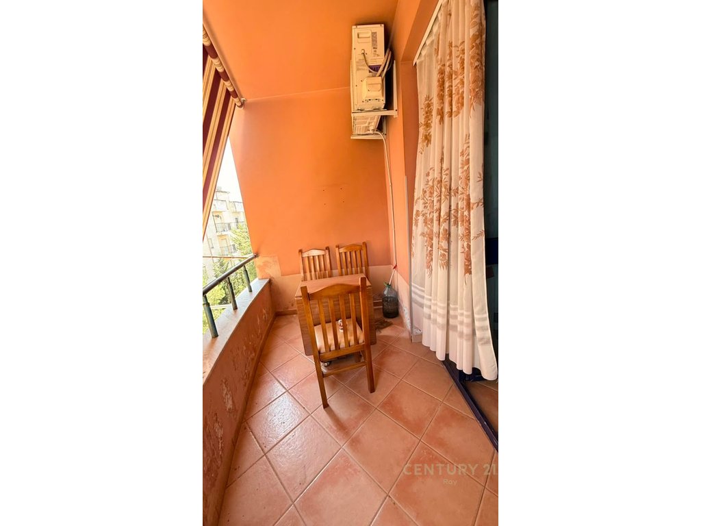 STUDIO APARTMENT FOR SALE NEAR MIAMI BEACH IN GOLEM!