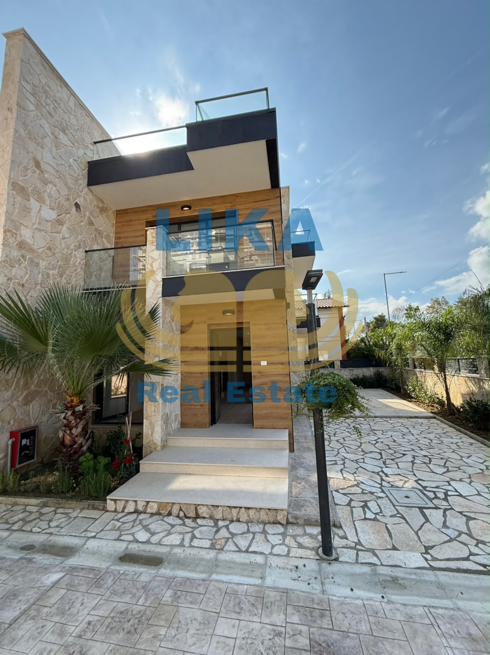 Arkitekturë moderne. Elegancë e pastër. Luks pa kompromis.