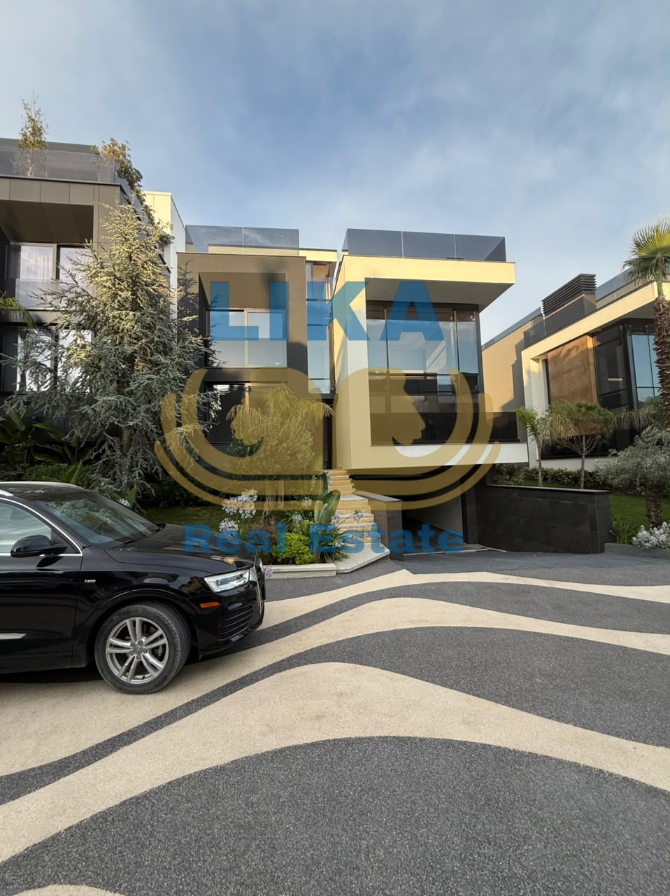 Arkitekturë moderne. Elegancë e pastër. Luks pa kompromis.