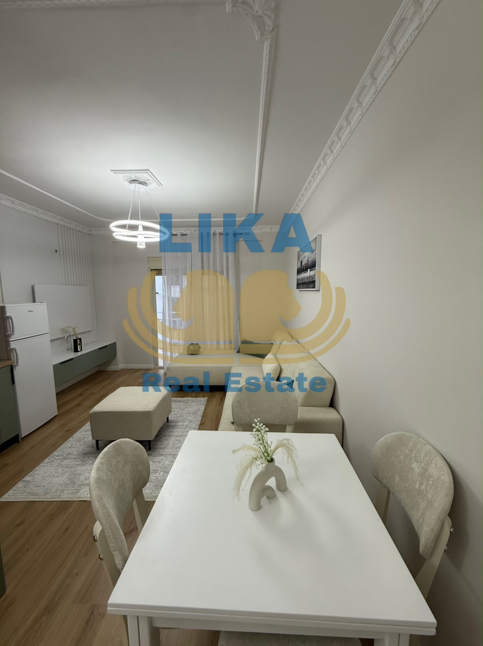 1+1 Pranë Detit – Investimi që Bashkon Komoditetin dhe Lokacionin Ideal