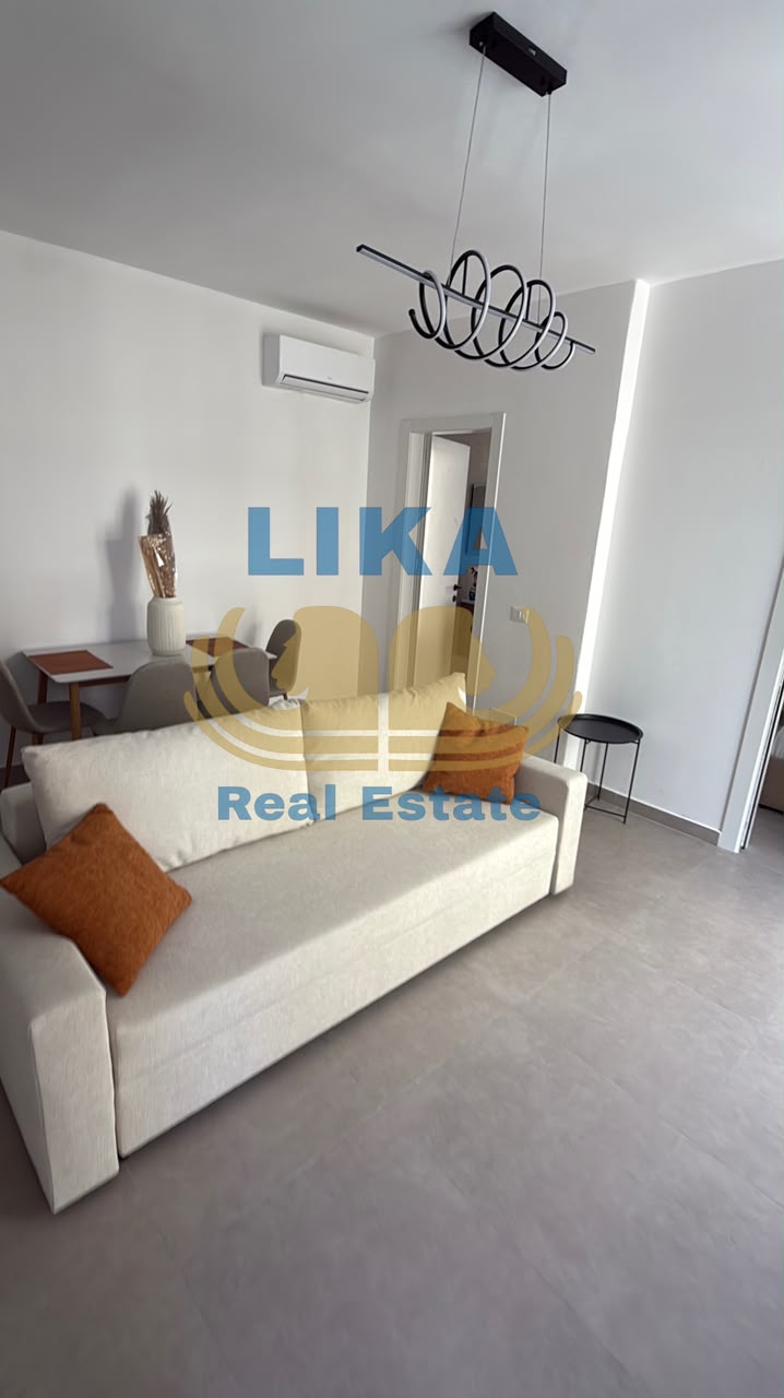 Apartament 1+1 në një nga zonat më të kërkuara pranë detit