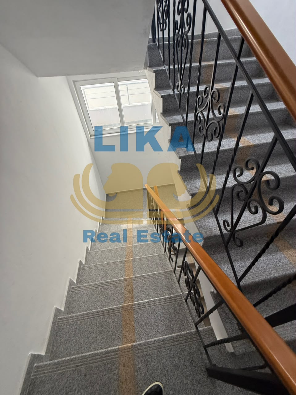 3-Story Building for Sale – Durrës