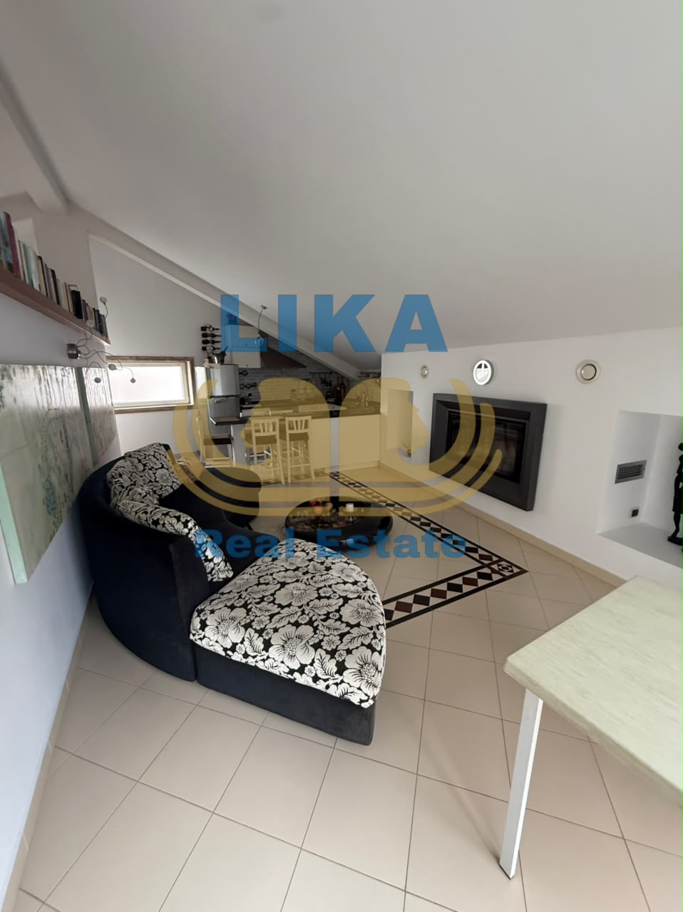 3-Story Building for Sale – Durrës