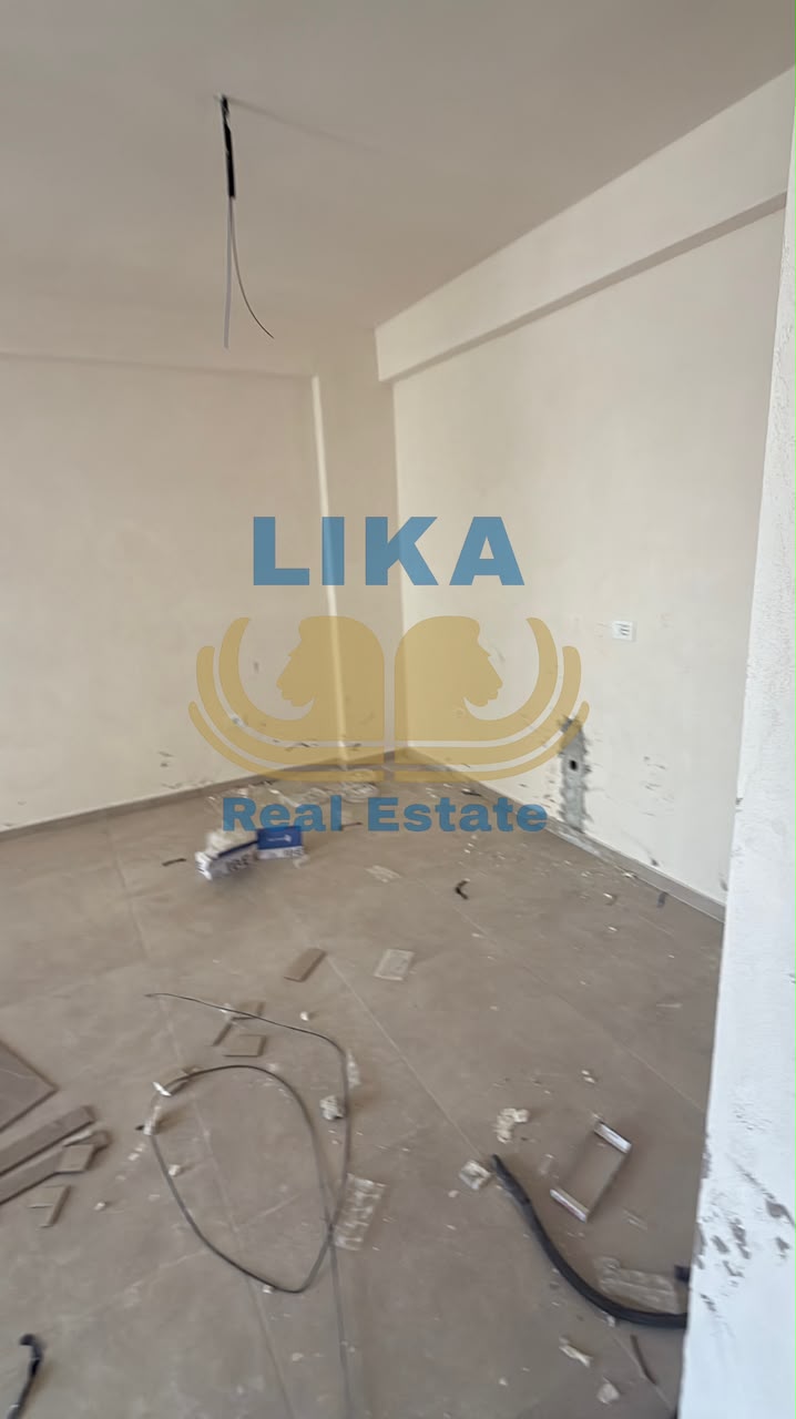 Apartament 2+1+2 në shitje – Mali i Robit, Golem