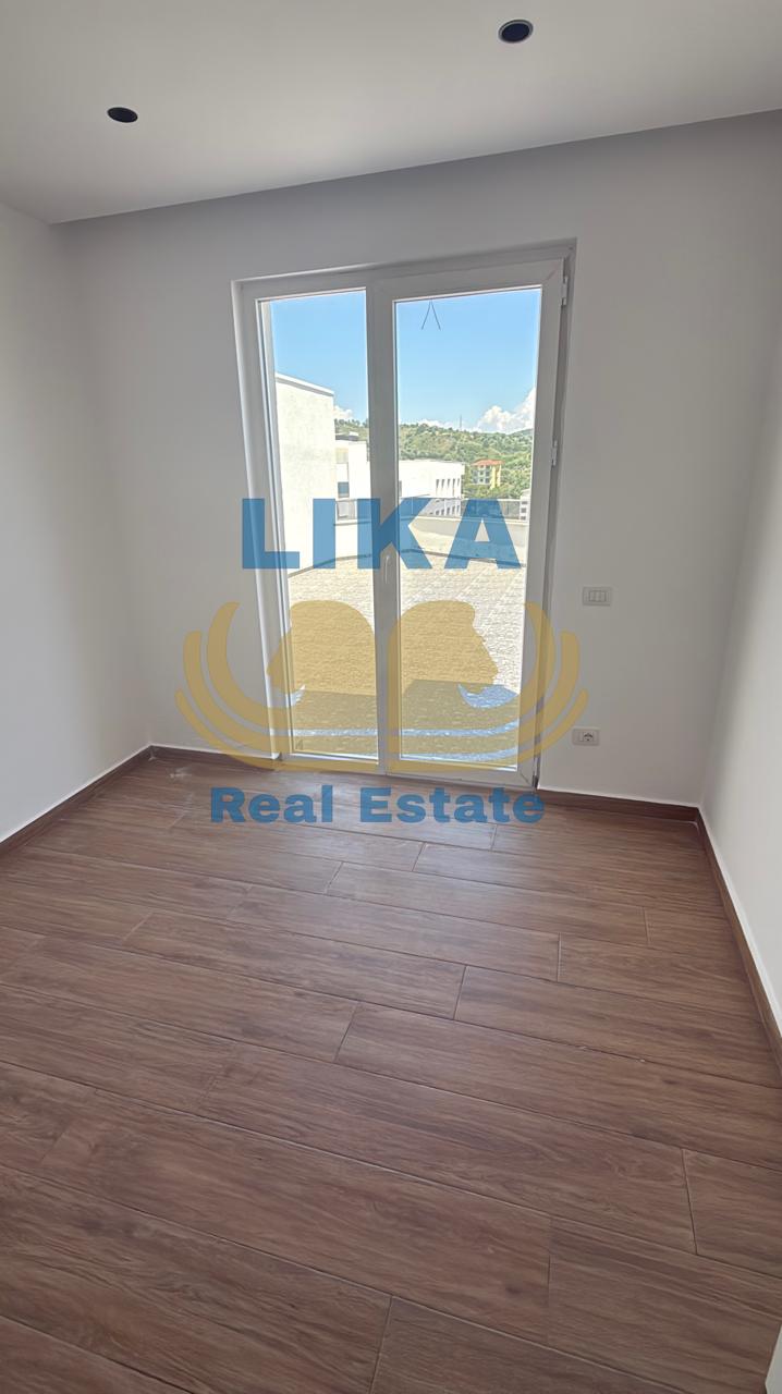 Penthouse në shitje – Golem