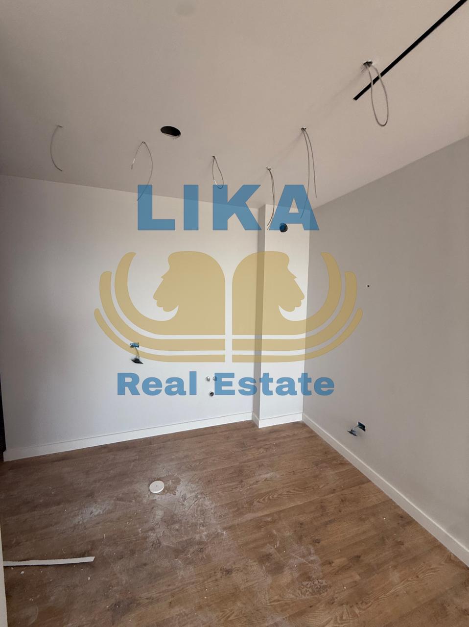 Apartament në shitje në Qerret, pranë Portit të Jahteve