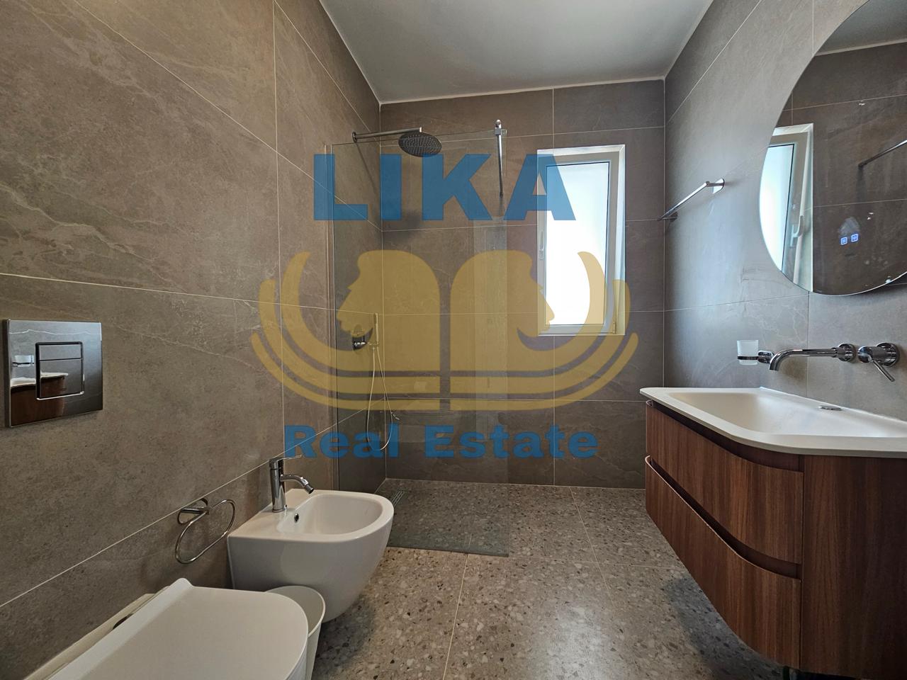 Apartament në Shitje në Vijë të Parë – Qerret