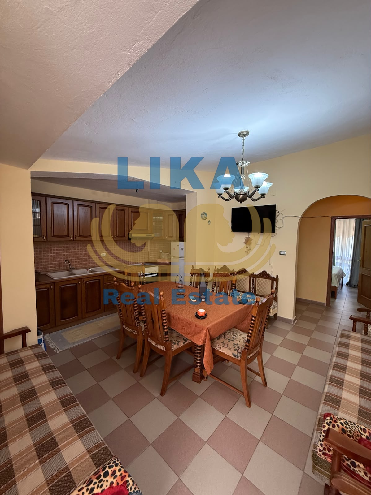 Apartament 2+1 për Shitje – Golem