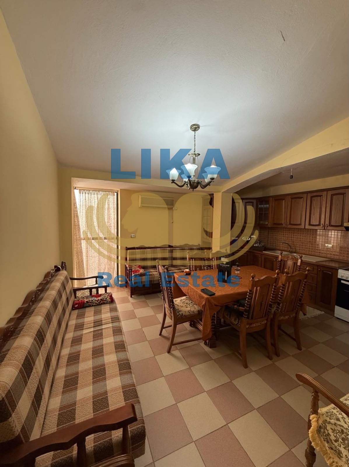 Apartament 2+1 për Shitje – Golem