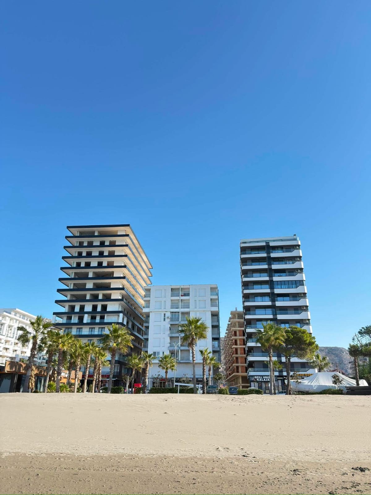 Prime 2 Bedroom Seafront Apartment - Shengjin