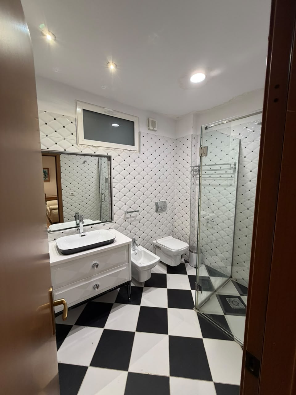 Furnished 2 Bedroom Apartment - Tirana