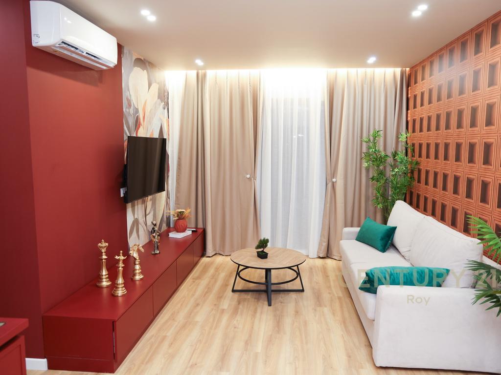 Penthouse open on 4 apartments with view and luxurious furnishings (6/18)