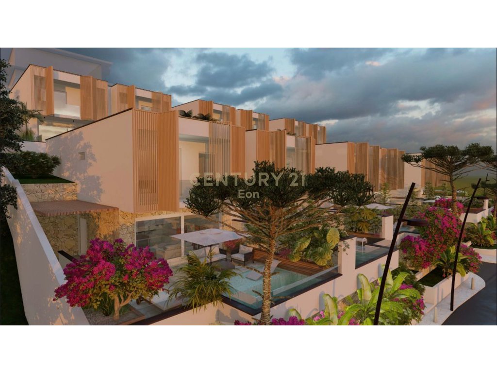 Villa with Pool For Sale in Currila Coast, Durrës (Sea View) (3/11)