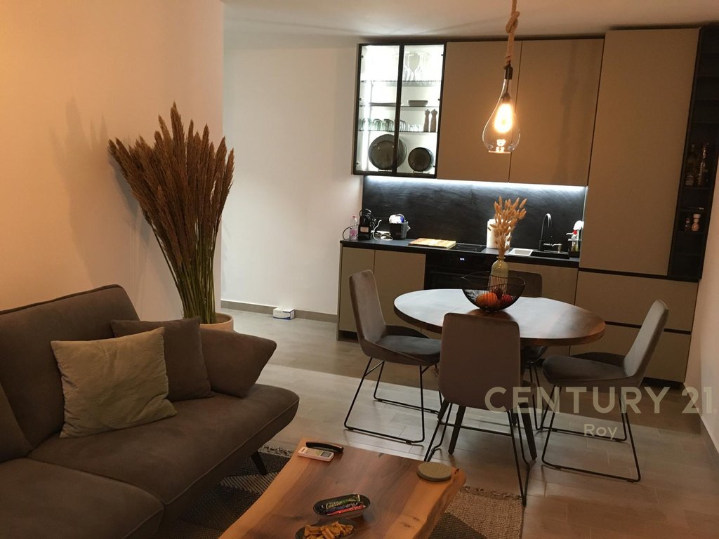 Shitet Apartament 2+1 Tek Grand Blue Fafa – Shkëmbi i Kavajës, Durrës (3/16)