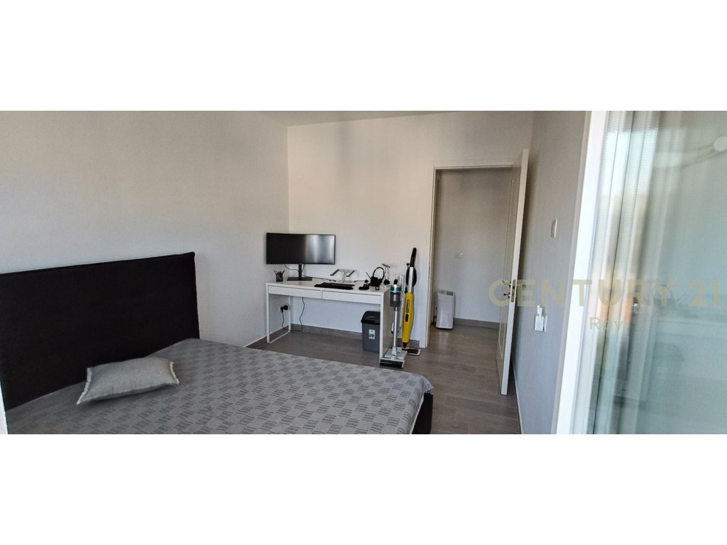 Shitet Apartament 2+1 Tek Grand Blue Fafa – Shkëmbi i Kavajës, Durrës (15/16)