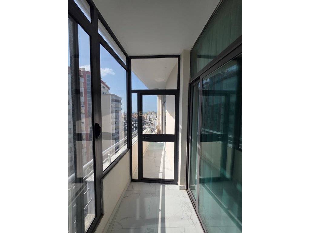 Apartament 2+1+2 dhe 3 Ballkone për Shitje në Shkëmbin e Kavajës, Durrës (16/16)